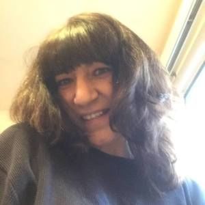 Meet your Posher, Dee